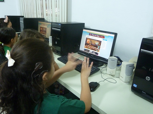 Jogando tabuada - 2º ano - Escola Cristã