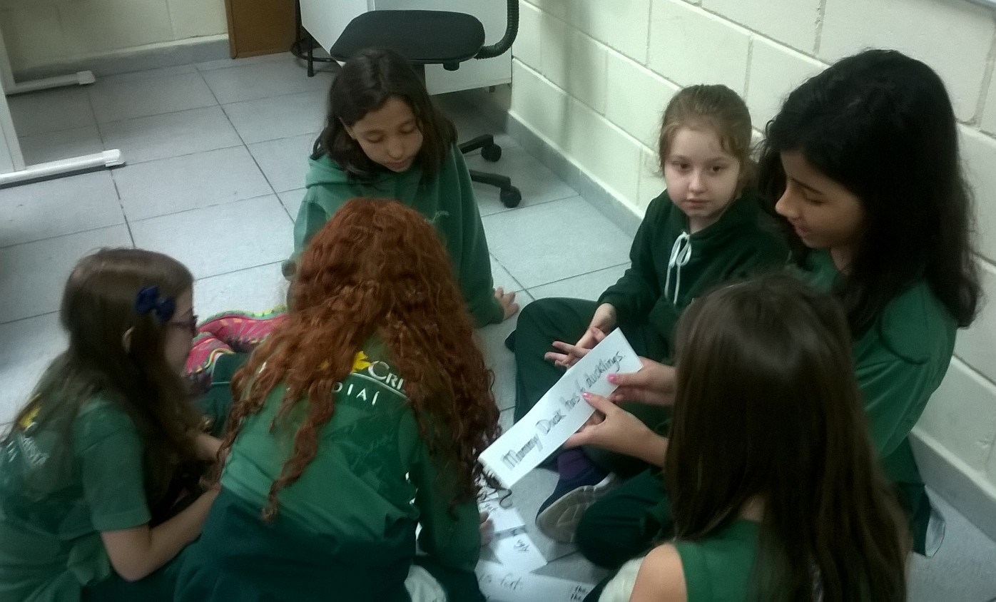 Capa de Você já leu algo sobre “ducklings”  ? E sobre “swans” ? – 4º ano C tarde