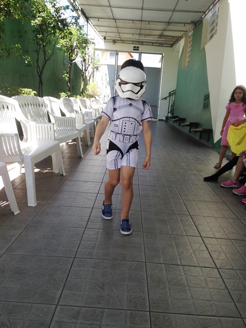 Capa de ¡Qué vengan los disfraces! – 2º ano A e B manhã